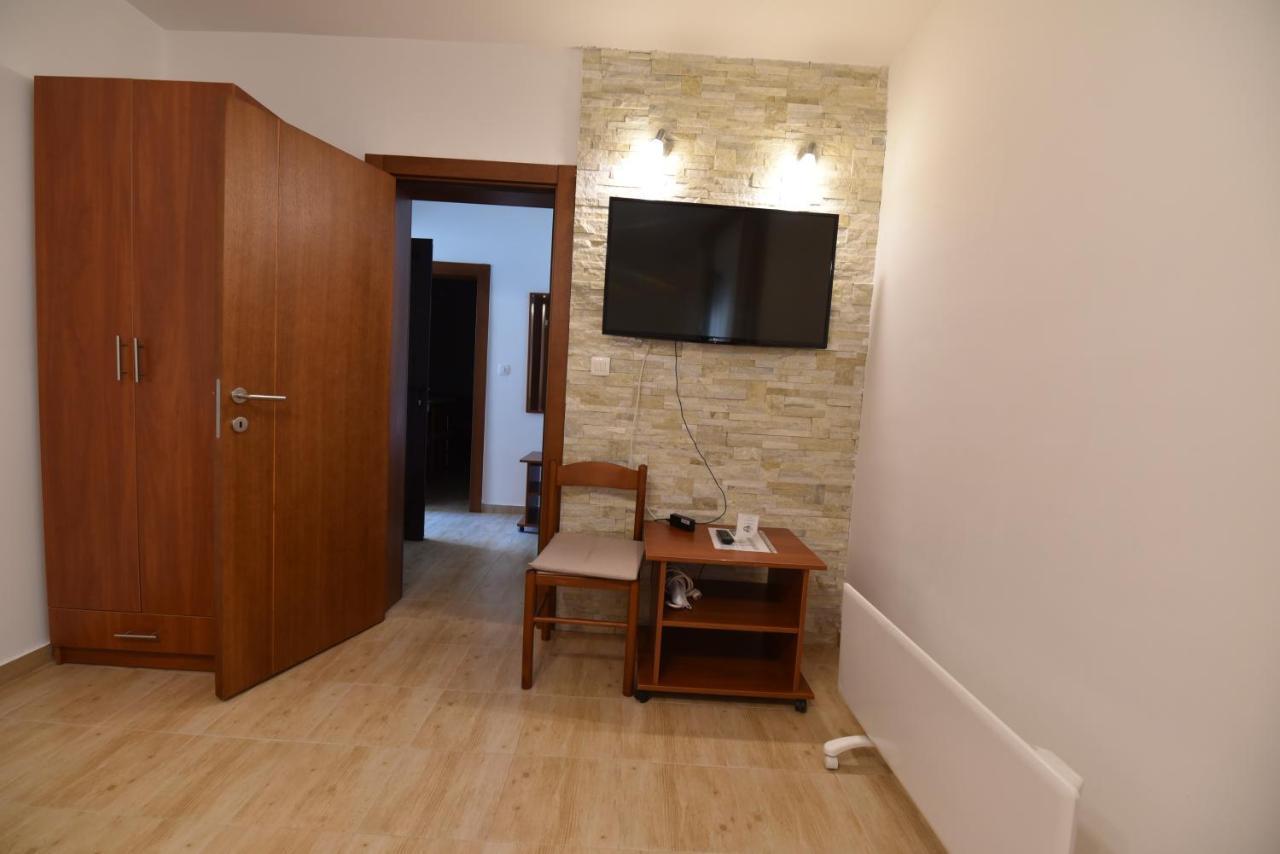 Studio Apartments 6 Palmi บุดวา ภายนอก รูปภาพ