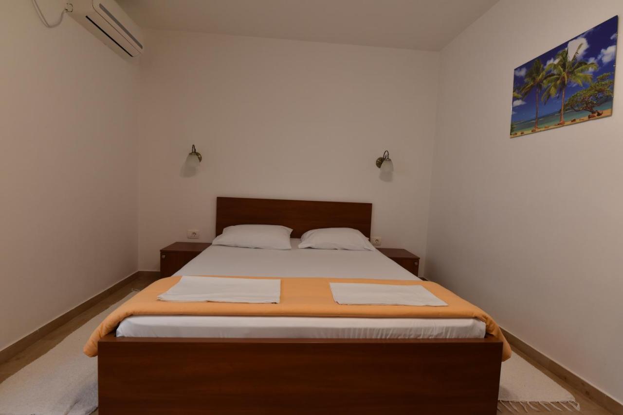 Studio Apartments 6 Palmi บุดวา ภายนอก รูปภาพ