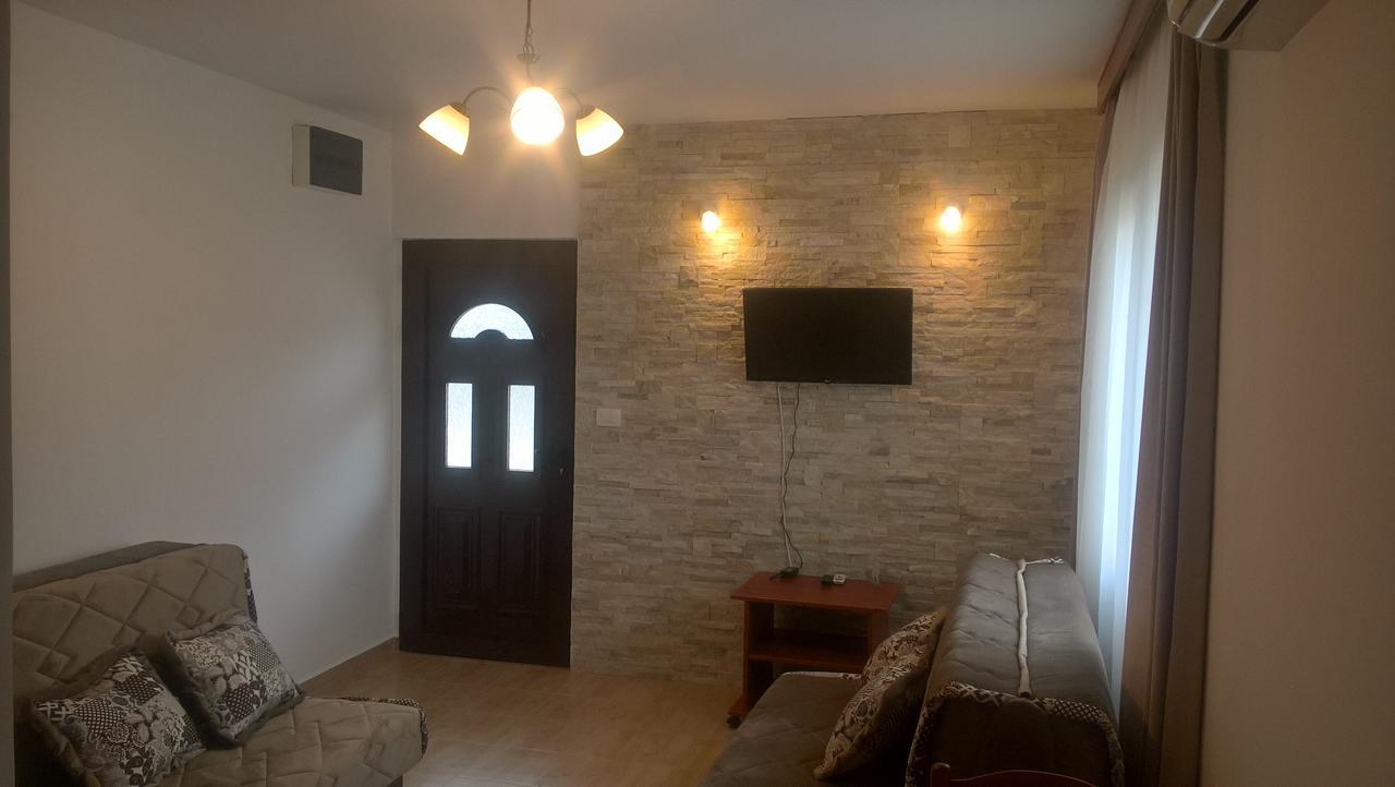 Studio Apartments 6 Palmi บุดวา ภายนอก รูปภาพ