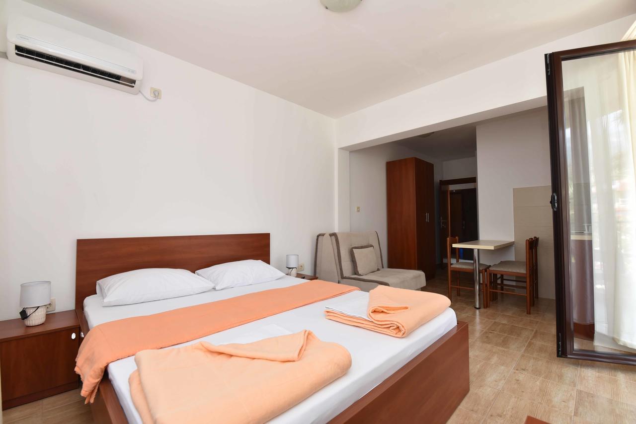 Studio Apartments 6 Palmi บุดวา ภายนอก รูปภาพ