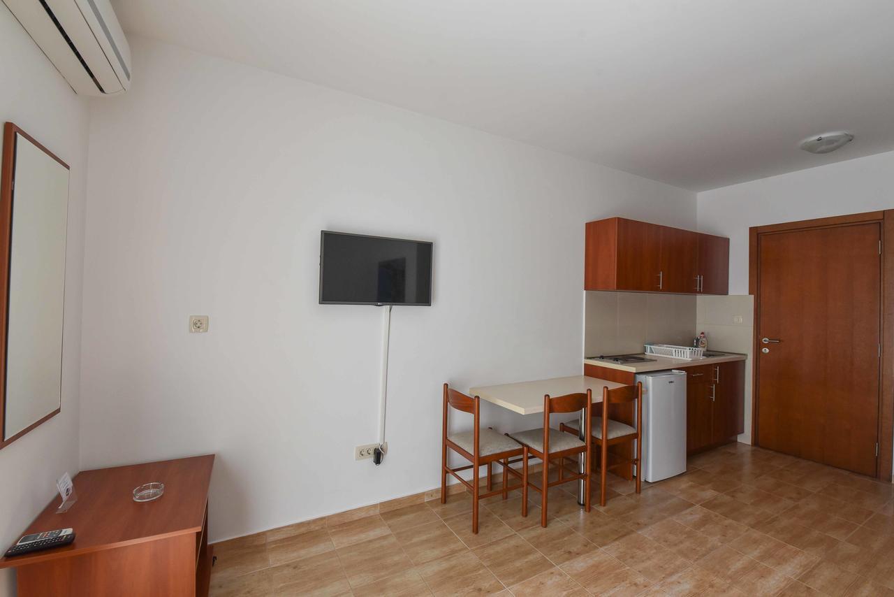 Studio Apartments 6 Palmi บุดวา ภายนอก รูปภาพ