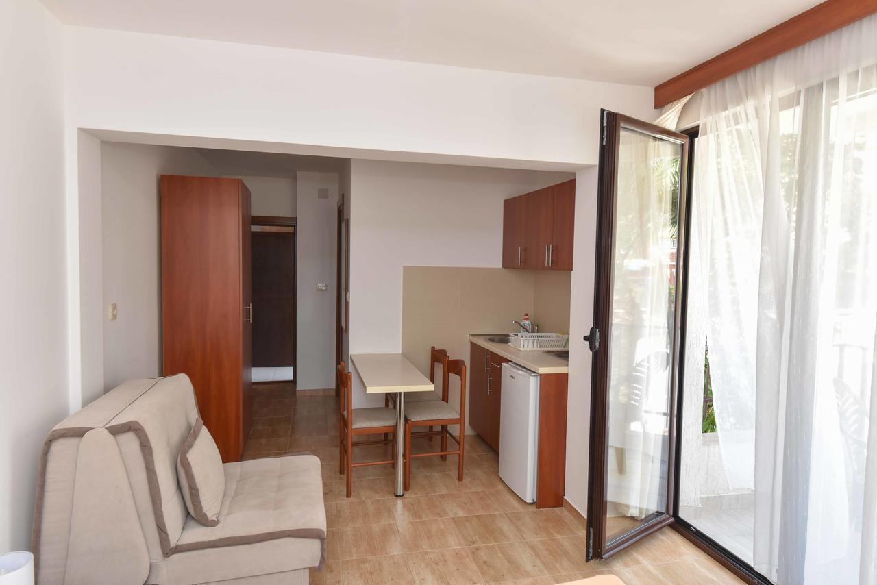 Studio Apartments 6 Palmi บุดวา ภายนอก รูปภาพ